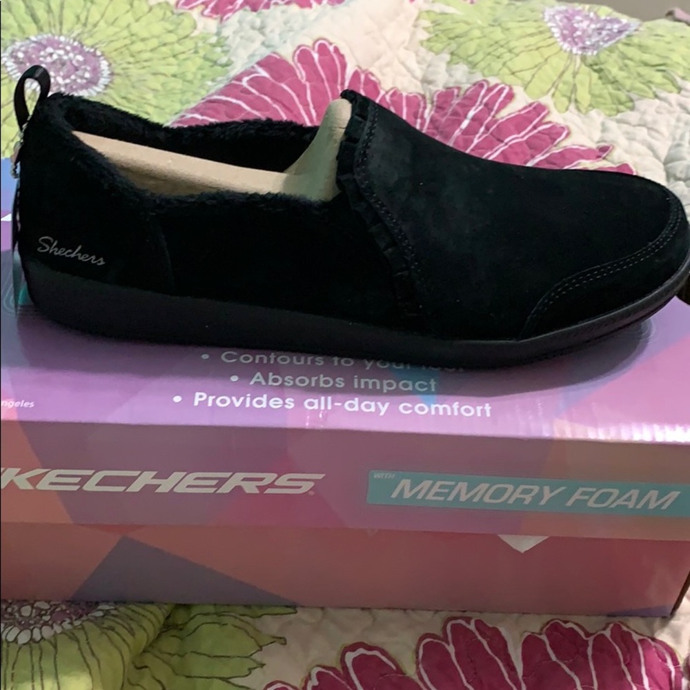 **SOLD**Skechers memory foam slip on